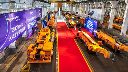Twin Stars Shine Over the Coal Sea! Chuangli Group Launches Groundbreaking Steep-Gradient Roadheader and High-Speed Shearer --- EBZ280M-2D Roadheader & MG1100/2950-WD Shearer New Product Launch Event (圖2)