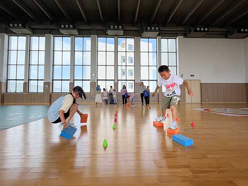 “繽紛童年 快樂六一”上海創(chuàng)力集團舉辦親子活動(圖2)