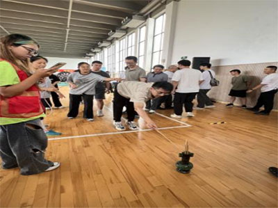 2024年重固鎮(zhèn)職工健康嘉年華圓滿結(jié)束 上海創(chuàng)力集團職工代表隊榮獲團體第三名(圖2) 2024年重固鎮(zhèn)職工健康嘉年華圓滿結(jié)束 上海創(chuàng)力集團職工代表隊榮獲團體第三名(圖2)